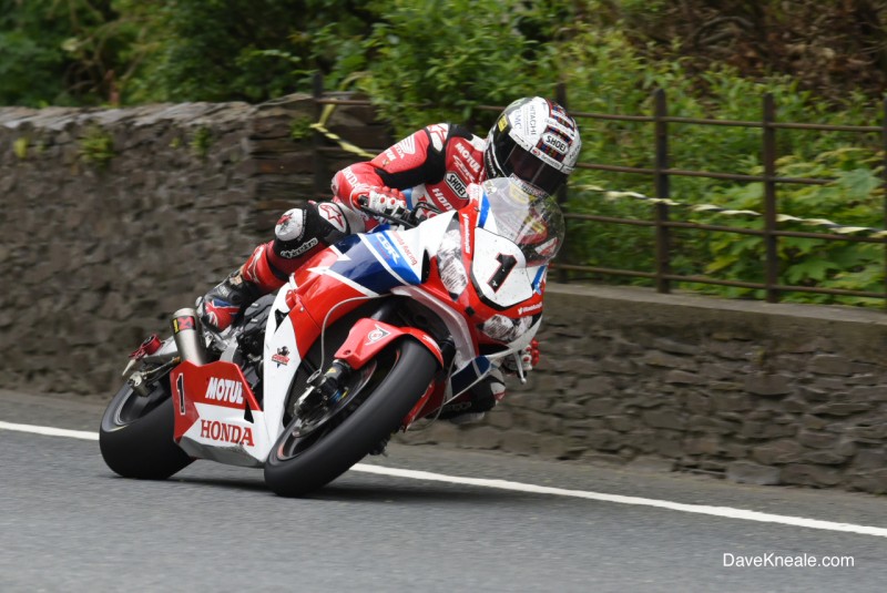 John McGuinness TT 2015 Lap Record