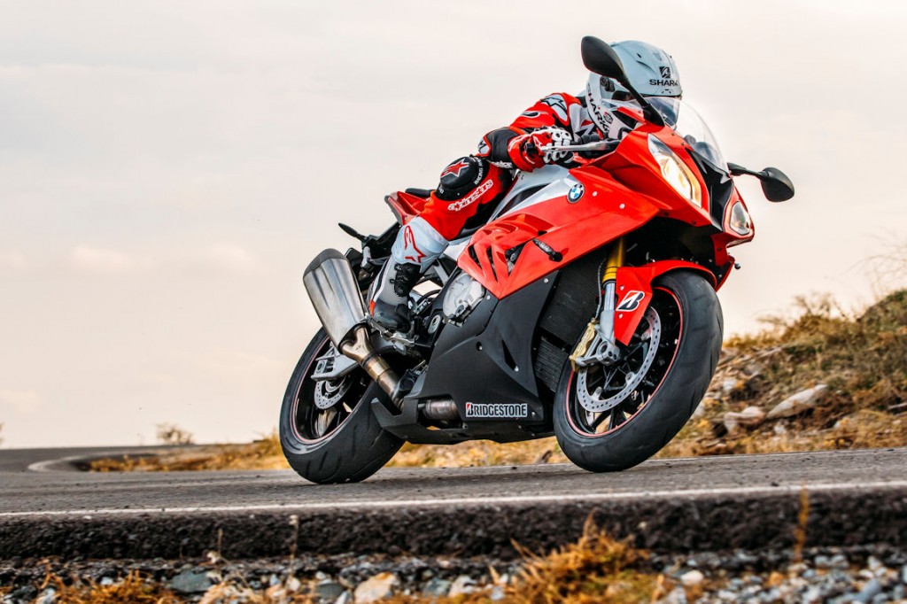 Bridgestone Battlax S21