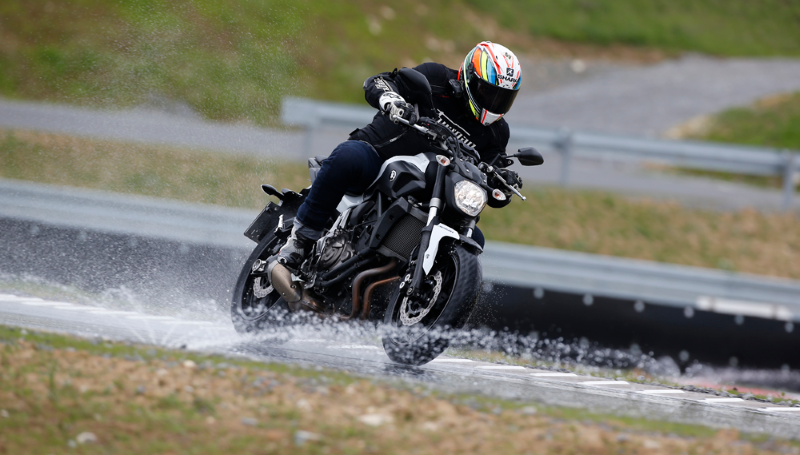 Metzeler Roadtec 01 review