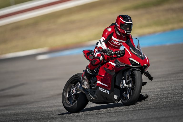 ducati-superleggera-v4 (1)