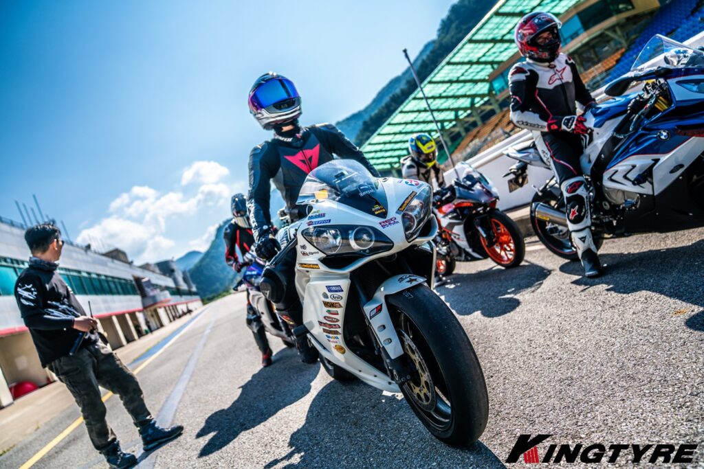 King Tyre motorcycle tyres UK