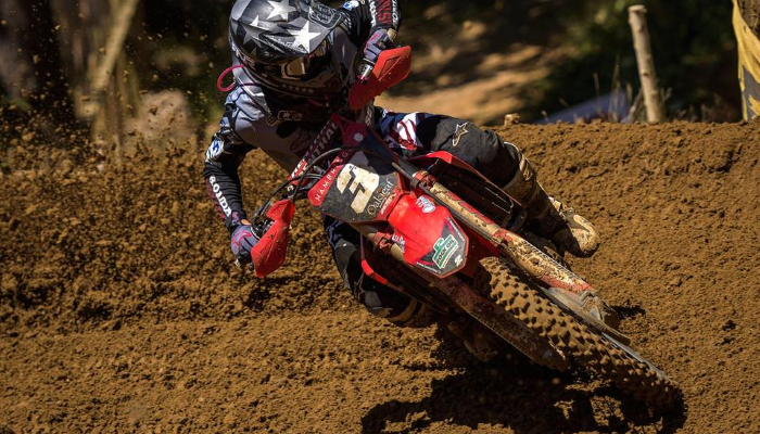 Josh Gilbert British MX win Duns