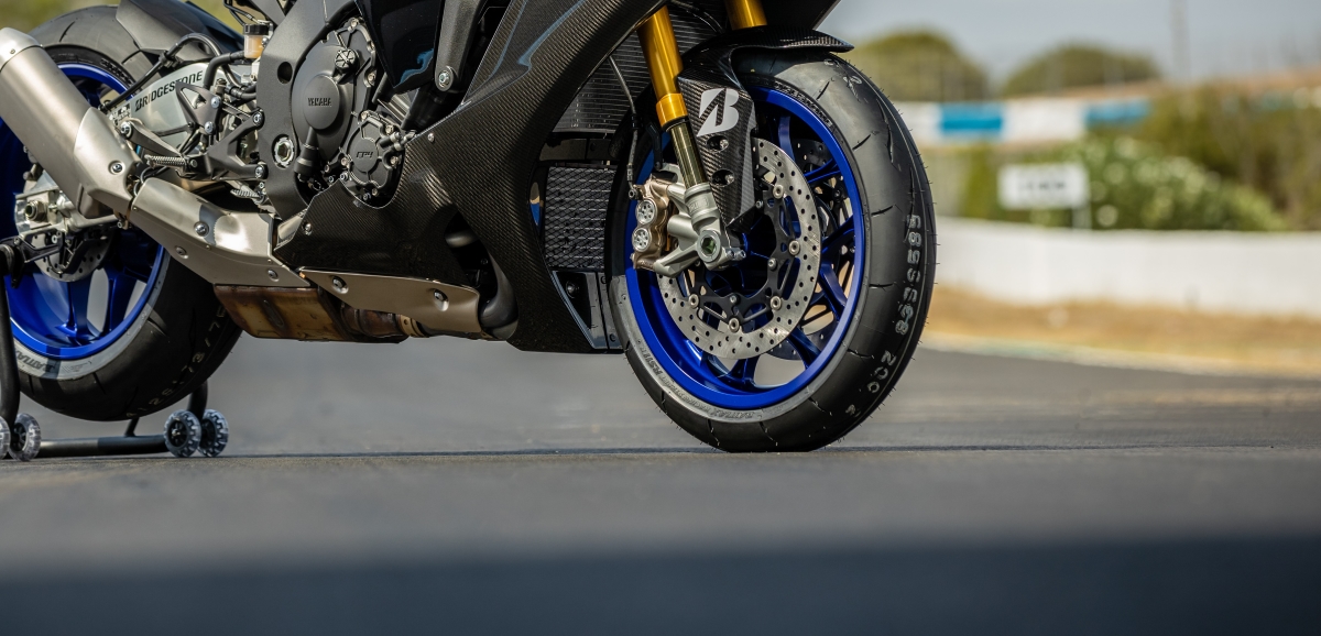 Bridgestone Battlax RS11