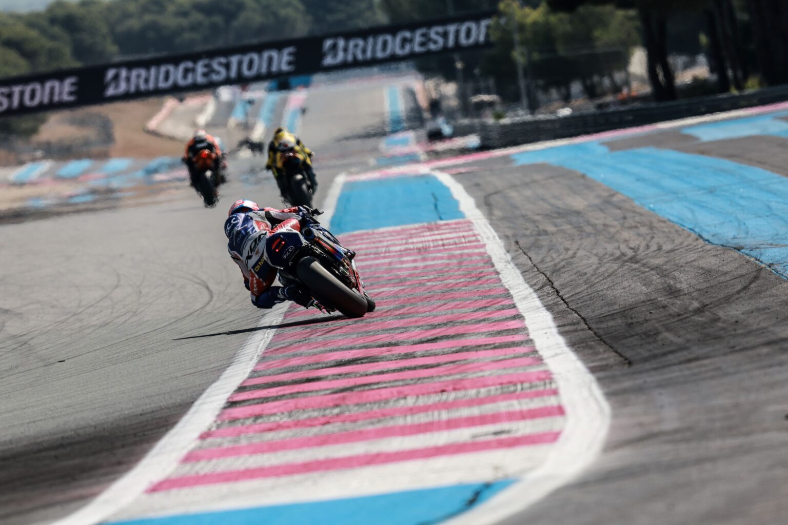 117129-Fim-Ewc-Bol-Dor-Bridgestone 3